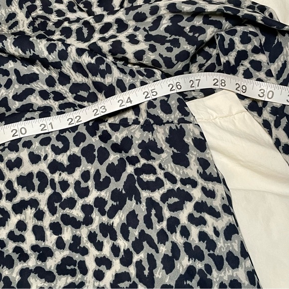Jones of NY Navy and GrayLeopard Print Button-Up Blouse size 22W - Picture 6 of 12